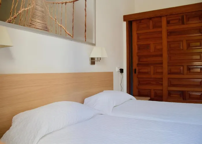 Апартаменти Casita Blanca Near Yumbo