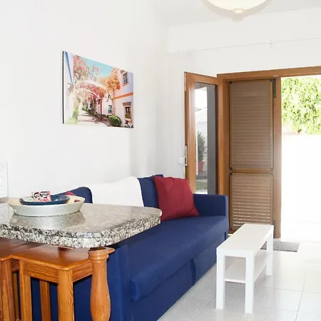 Casita Blanca Near Yumbo