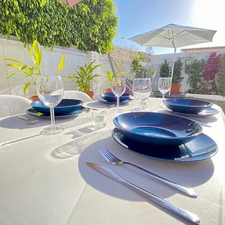 Casita Blanca Near Yumbo * Playa del Ingles (Gran Canaria)